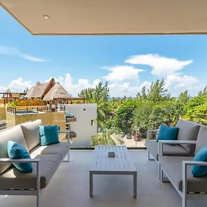 https://casa-ceiba-at-miranda.allrivieramayahotels.com